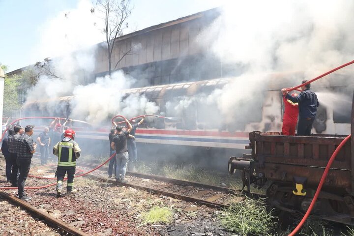 وقوع انفجار در پارکینگ ماشینهای سنگین در سنندج وقوع انفجار در پارکینگ ماشینهای سنگین در سنندج
