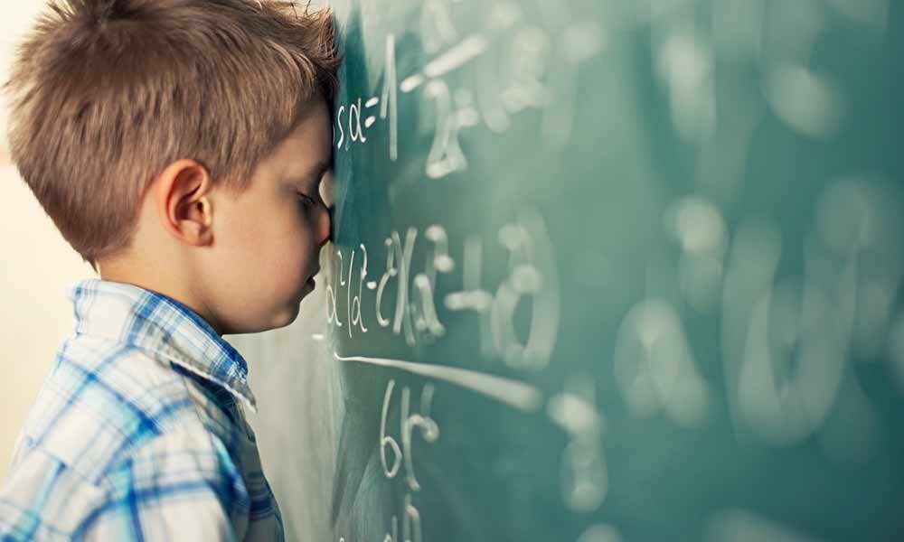 آموزش هوش مصنوعی به ۲ میلیون دانشآموز/ بازگشت نور به چشمان سارینا با کمک معلمش