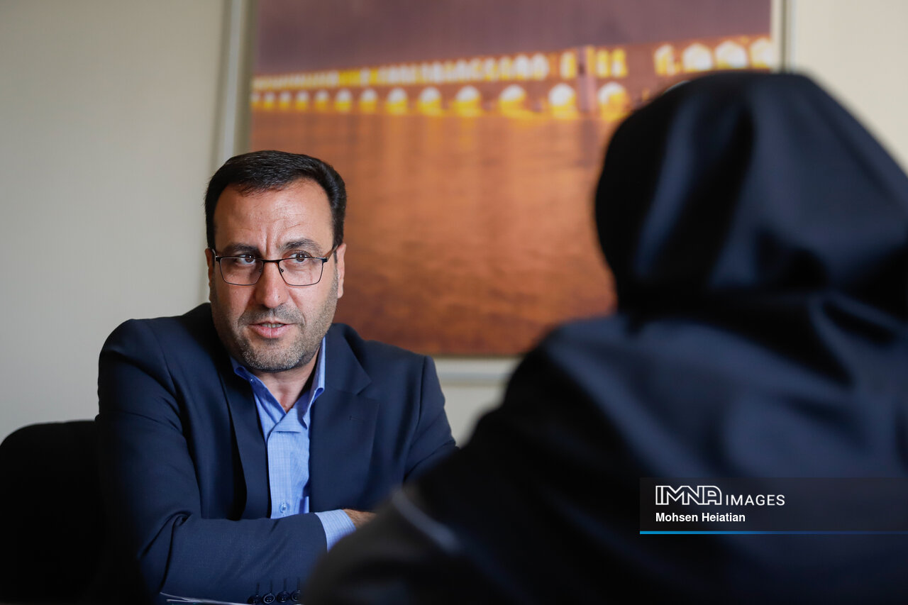 پایان انتظار ۲۰ پرونده بلاتکلیف در منطقه ۱۱ اصفهان/ مترو به رهنان میرسد