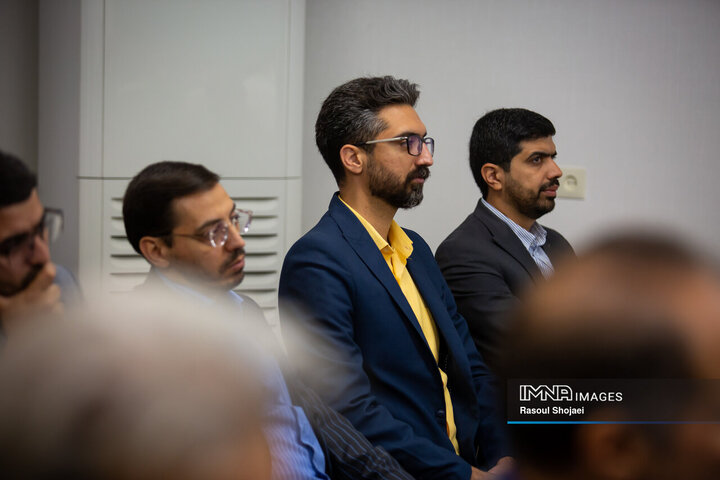 دیدار مدیران روابط عمومی شهرداری اصفهان با امام جمعه اصفهان