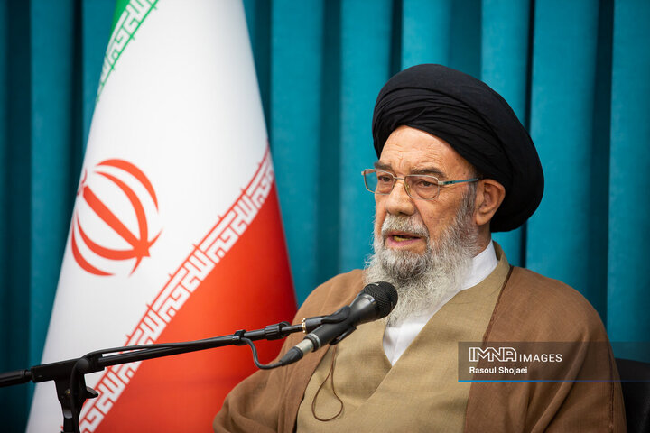 دیدار مدیران روابط عمومی شهرداری اصفهان با امام جمعه اصفهان