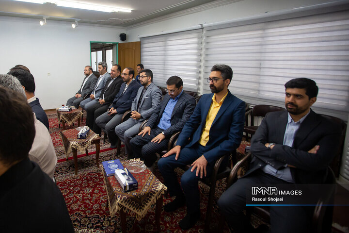 دیدار مدیران روابط عمومی شهرداری اصفهان با امام جمعه اصفهان
