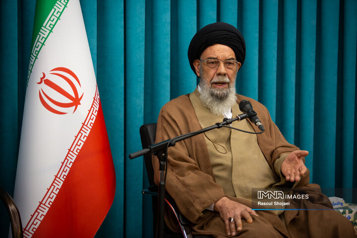 دیدار مدیران روابط عمومی شهرداری اصفهان با امام جمعه اصفهان