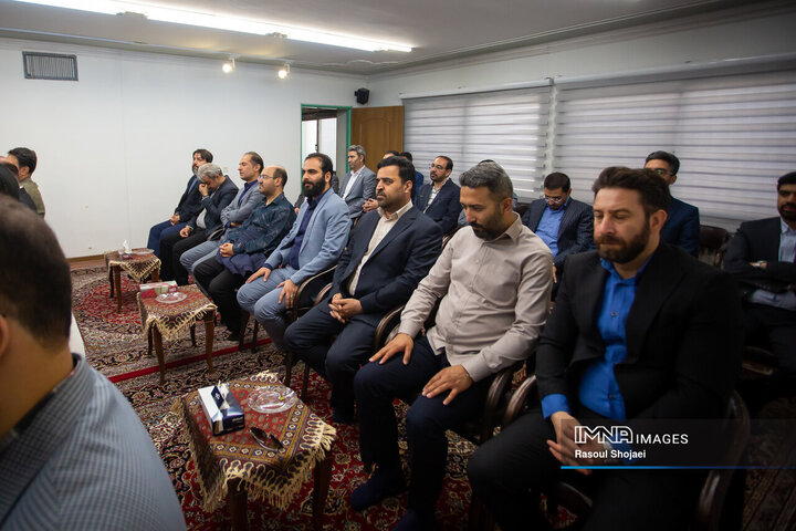 دیدار مدیران روابط عمومی شهرداری اصفهان با امام جمعه اصفهان