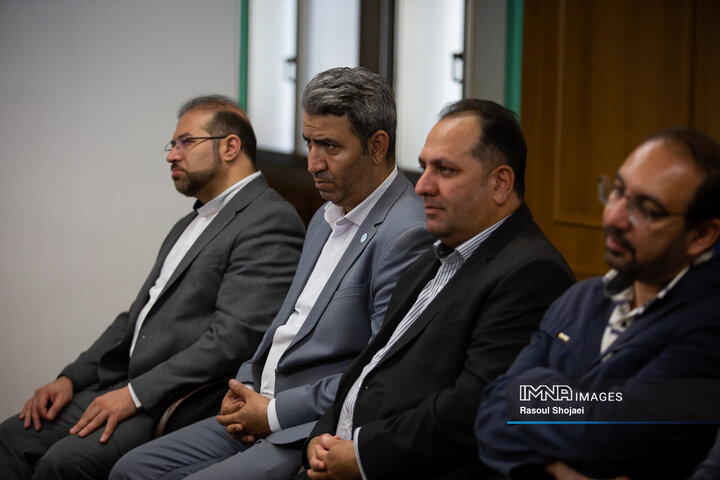 دیدار مدیران روابط عمومی شهرداری اصفهان با امام جمعه اصفهان