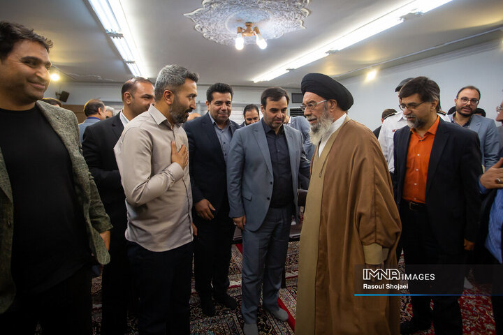 دیدار مدیران روابط عمومی شهرداری اصفهان با امام جمعه اصفهان