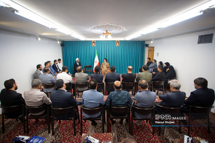 دیدار مدیران روابط عمومی شهرداری اصفهان با امام جمعه اصفهان