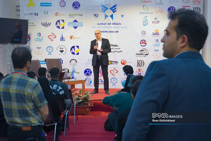 ششمین رویداد «صنعت، دانشگاه، راه اشتغال» در دانشگاه آزاد اسلامی نجف‌آباد