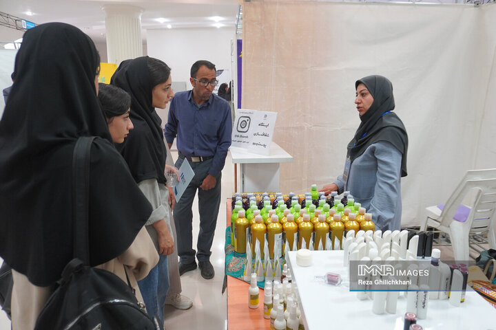 ششمین رویداد «صنعت، دانشگاه، اشتغال» در دانشگاه آزاد اسلامی نجف‌آباد