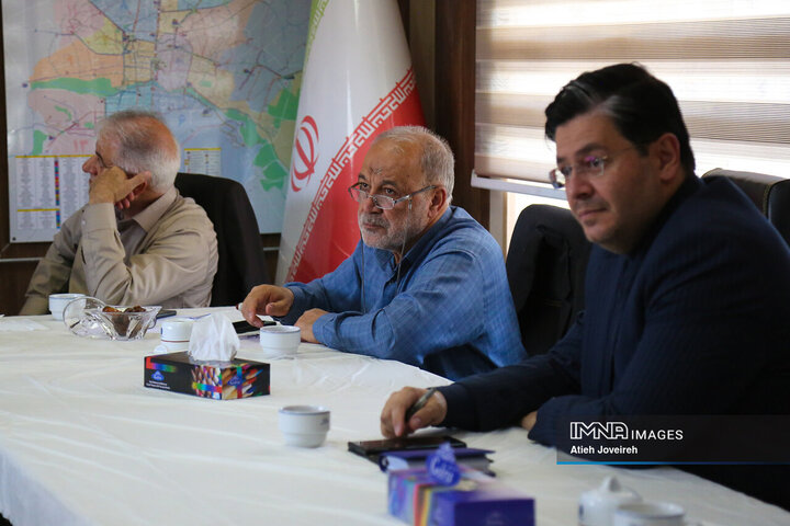 جلسه کمیسیون هوشمندسازی و حمل‌ونقل شهری شورای شهر اصفهان