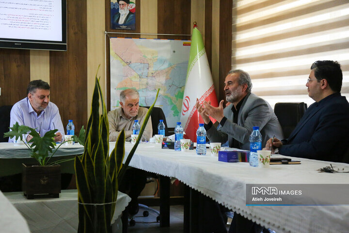 جلسه کمیسیون هوشمندسازی و حمل‌ونقل شهری شورای شهر اصفهان