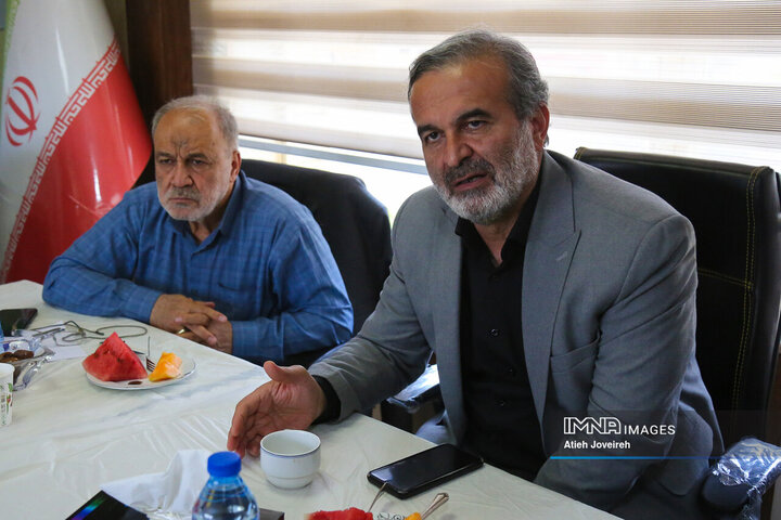 جلسه کمیسیون هوشمندسازی و حمل‌ونقل شهری شورای شهر اصفهان