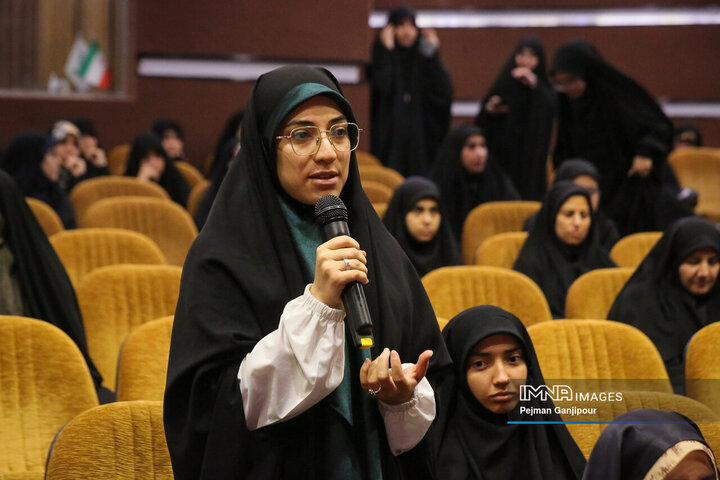 مراسم سالگرد شهدای خدمت در دانشگاه اصفهان