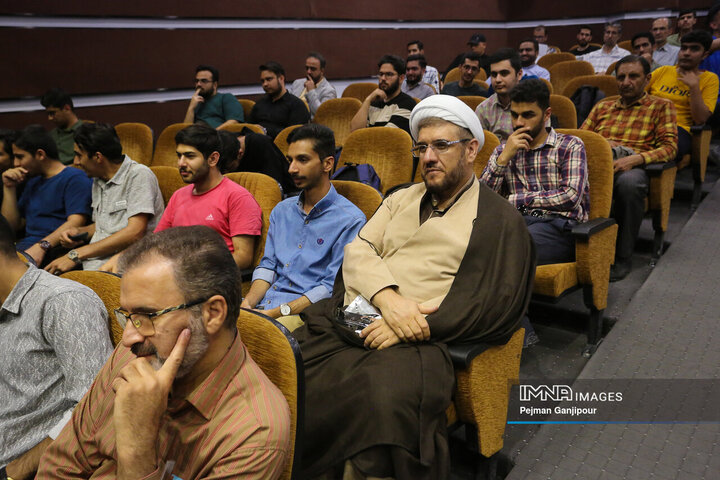 مراسم سالگرد شهدای خدمت در دانشگاه اصفهان