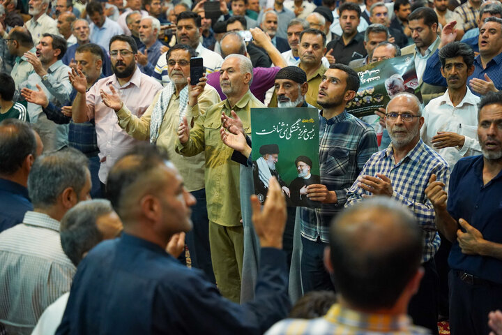 فیلم| سالگرد شهادت آیت‌الله رئیسی در آستان مقدس شاهچراغ