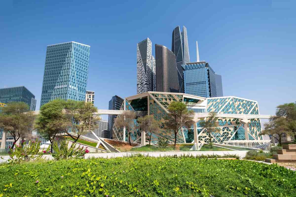 وقتی عربستان نفس کم میآورد