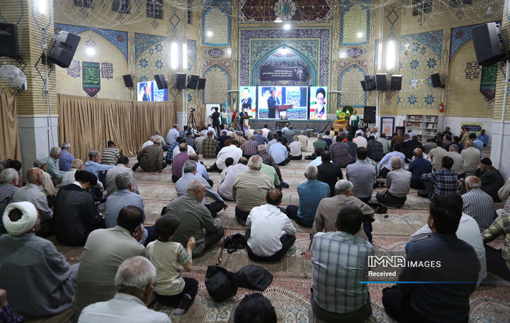 مراسم اولین سالگرد شهادت شهدای خدمت در منطقه 12 شهرداری اصفهان