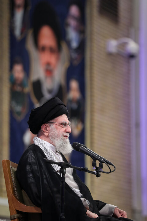 مراسم بزرگداشت شهید رئیسی و شهدای خدمت با حضور رهبر انقلاب