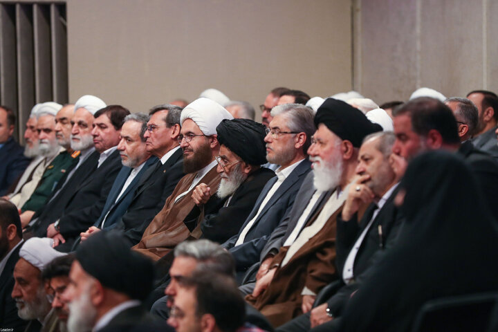 مراسم بزرگداشت شهید رئیسی و شهدای خدمت با حضور رهبر انقلاب