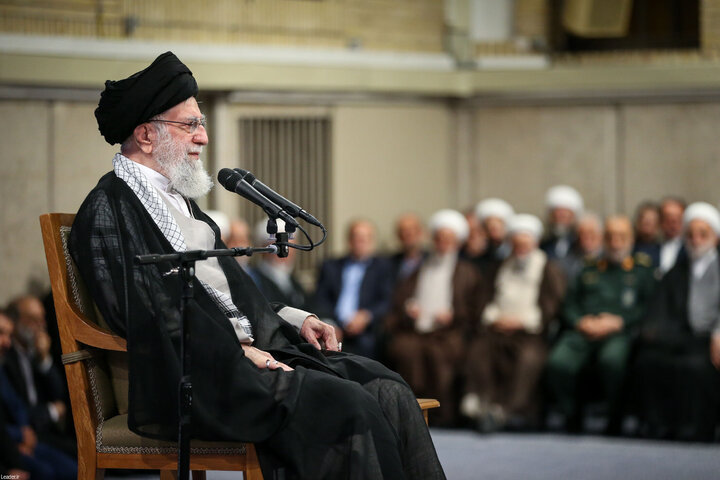 مراسم بزرگداشت شهید رئیسی و شهدای خدمت با حضور رهبر انقلاب