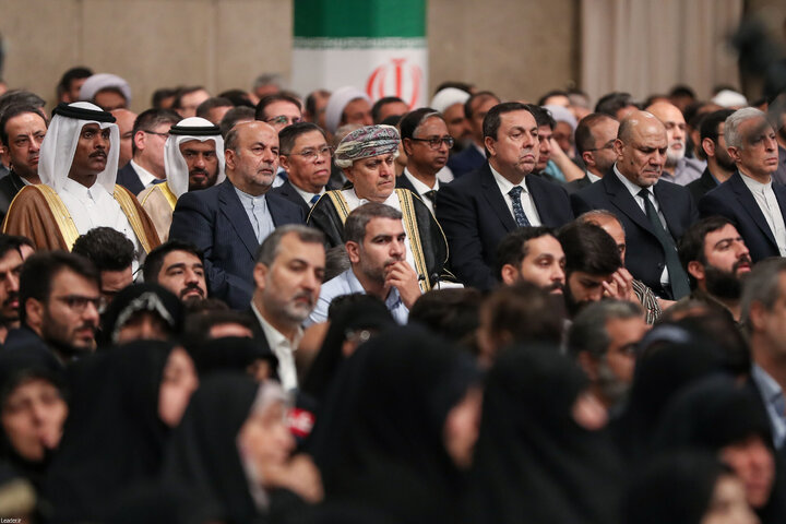 مراسم بزرگداشت شهید رئیسی و شهدای خدمت با حضور رهبر انقلاب