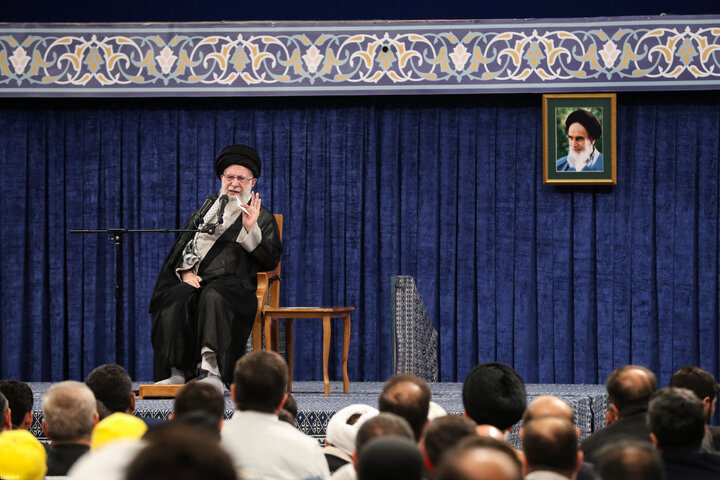 مراسم بزرگداشت شهید رئیسی و شهدای خدمت با حضور رهبر انقلاب