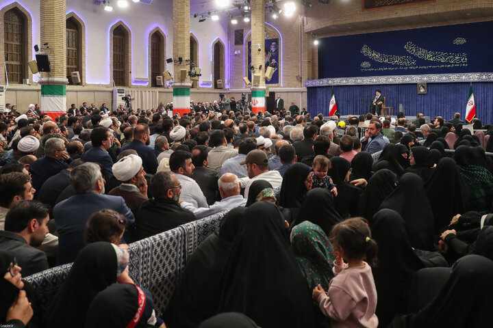 مراسم بزرگداشت شهید رئیسی و شهدای خدمت با حضور رهبر انقلاب