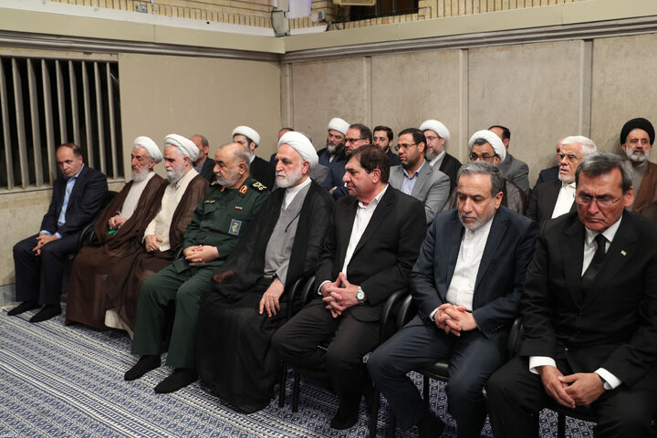 مراسم بزرگداشت شهید رئیسی و شهدای خدمت با حضور رهبر انقلاب