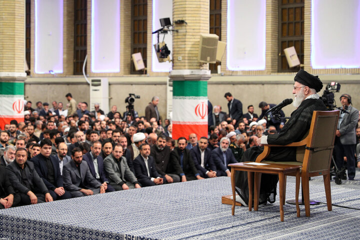 مراسم بزرگداشت شهید رئیسی و شهدای خدمت با حضور رهبر انقلاب