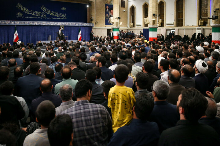 مراسم بزرگداشت شهید رئیسی و شهدای خدمت با حضور رهبر انقلاب