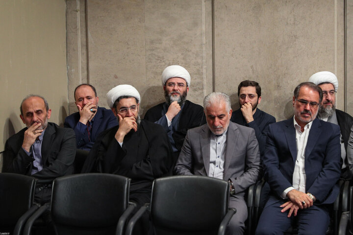 مراسم بزرگداشت شهید رئیسی و شهدای خدمت با حضور رهبر انقلاب