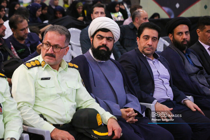 مراسم اولین سالگرد شهدای خدمت در اصفهان