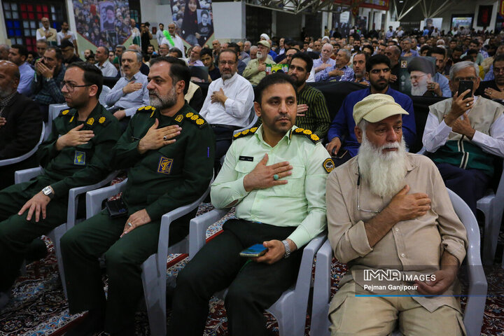 مراسم اولین سالگرد شهدای خدمت در اصفهان