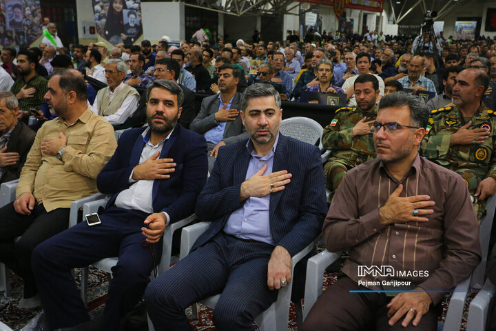 مراسم اولین سالگرد شهدای خدمت در اصفهان