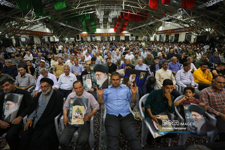 مراسم اولین سالگرد شهدای خدمت در اصفهان