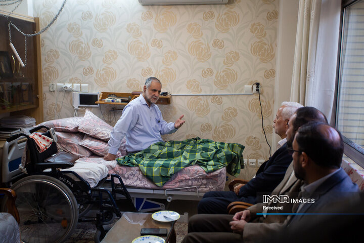 دیدار شهردار اصفهان با جانباز دوران دفاع مقدس و عضو پیشین شورای شهر اصفهان