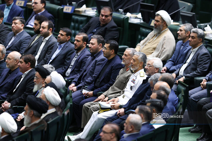 مراسم گرامیداشت شهدای خدمت در صحن مجلس شورای اسلامی