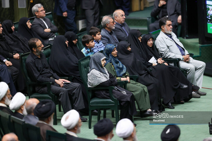 مراسم گرامیداشت شهدای خدمت در صحن مجلس شورای اسلامی