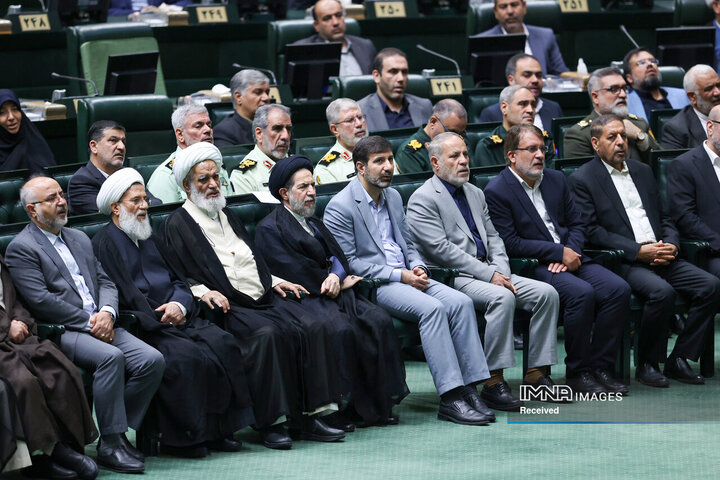 مراسم گرامیداشت شهدای خدمت در صحن مجلس شورای اسلامی