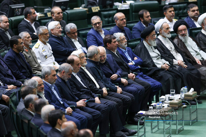 مراسم گرامیداشت شهدای خدمت در صحن مجلس شورای اسلامی