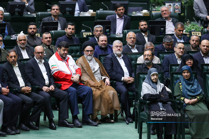 مراسم گرامیداشت شهدای خدمت در صحن مجلس شورای اسلامی