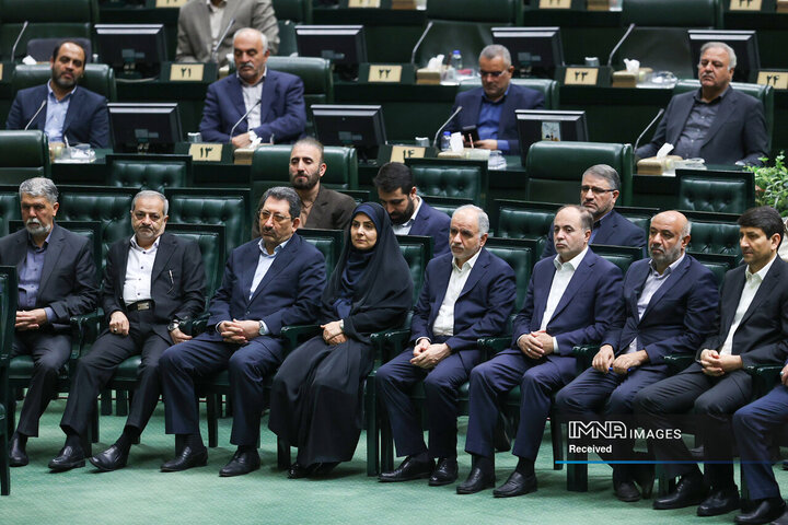 مراسم گرامیداشت شهدای خدمت در صحن مجلس شورای اسلامی