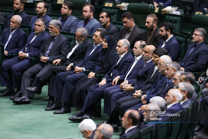 مراسم گرامیداشت شهدای خدمت در صحن مجلس شورای اسلامی