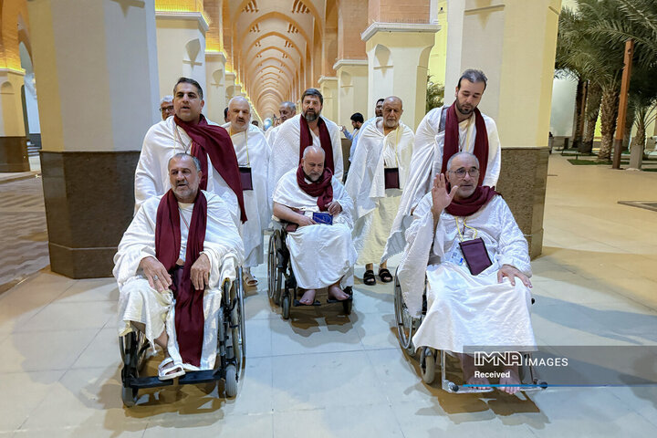 بستن احرام کاروان جانبازان عازم بیت‌الله‌الحرام