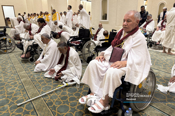 بستن احرام کاروان جانبازان عازم بیت‌الله‌الحرام