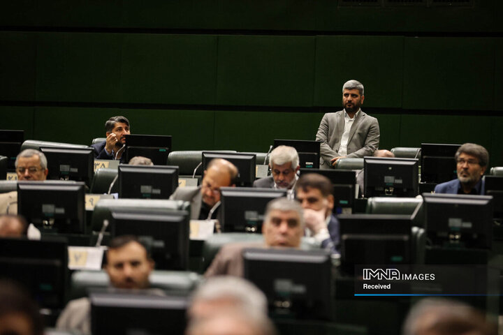 مراسم گرامیداشت شهدای خدمت در صحن مجلس شورای اسلامی