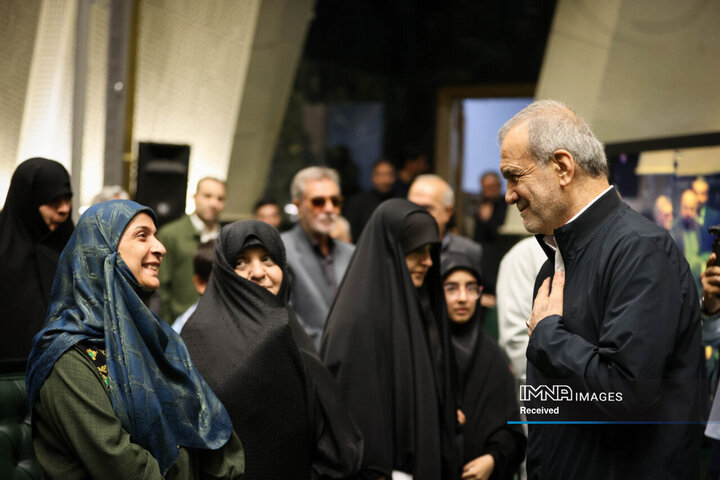 مراسم گرامیداشت شهدای خدمت در صحن مجلس شورای اسلامی