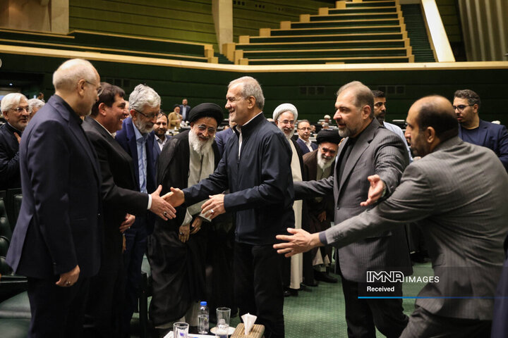 مراسم گرامیداشت شهدای خدمت در صحن مجلس شورای اسلامی