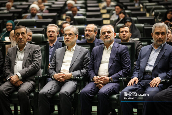 مراسم گرامیداشت شهدای خدمت در صحن مجلس شورای اسلامی