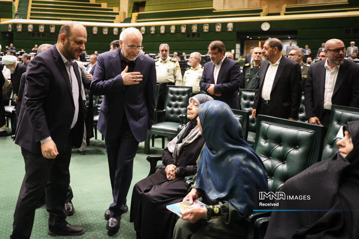 مراسم گرامیداشت شهدای خدمت در صحن مجلس شورای اسلامی